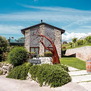 Farma Vedova, Valdobbiadene