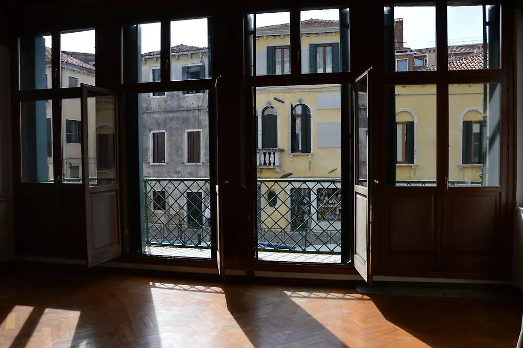 Dorso Duro Apartment Venice